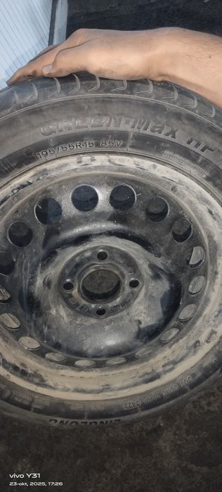 15 razmerdagi shinalar sotiladi