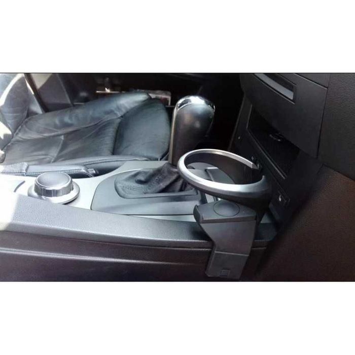 Поставка за чаша за BMW E60 / E61 - до скоростния лост