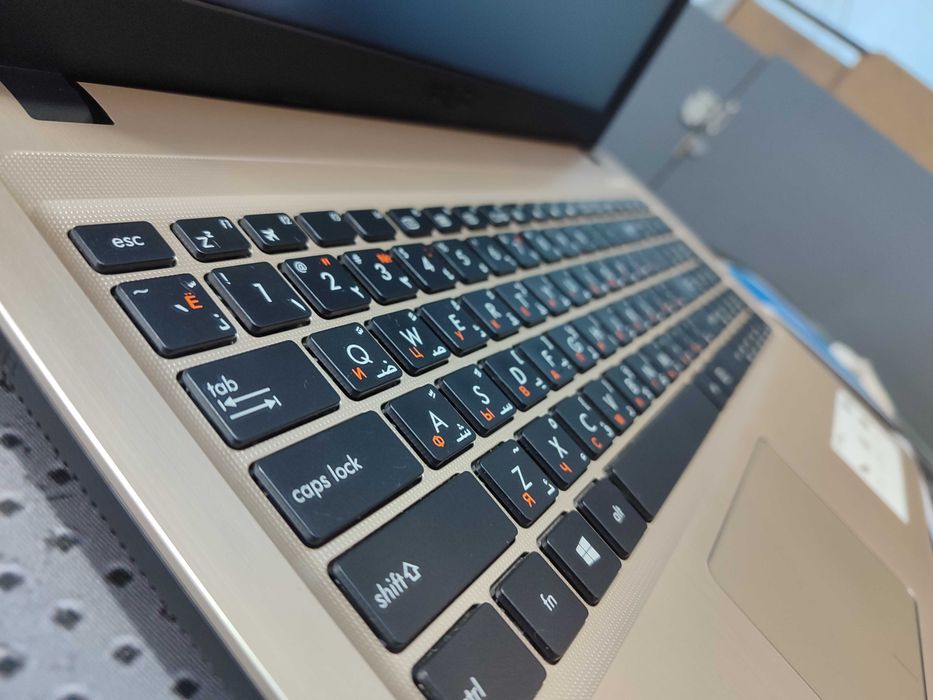 Ноутбук офисный ASUS Vivobook