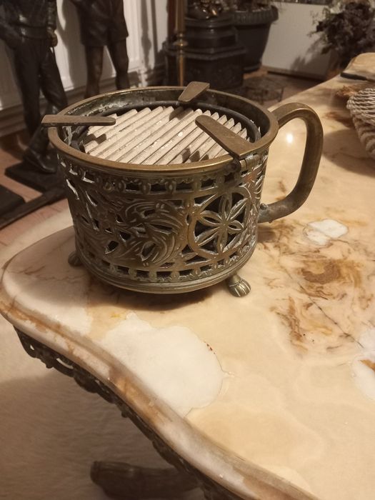 Piesă de colecție, confecționată din bronz!