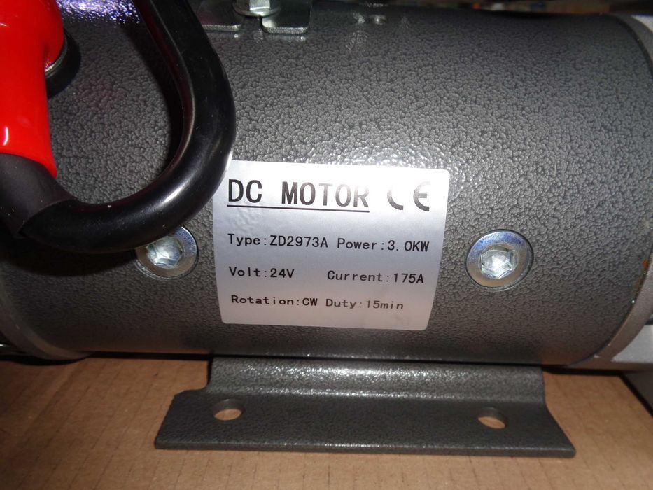 Grup pompa unitate hidraulica pentru plug lama de zapada 3 kW 24 VDC