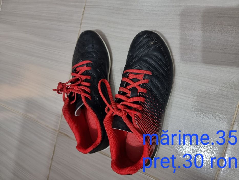 Ghete fotbal diferite marimi si modele