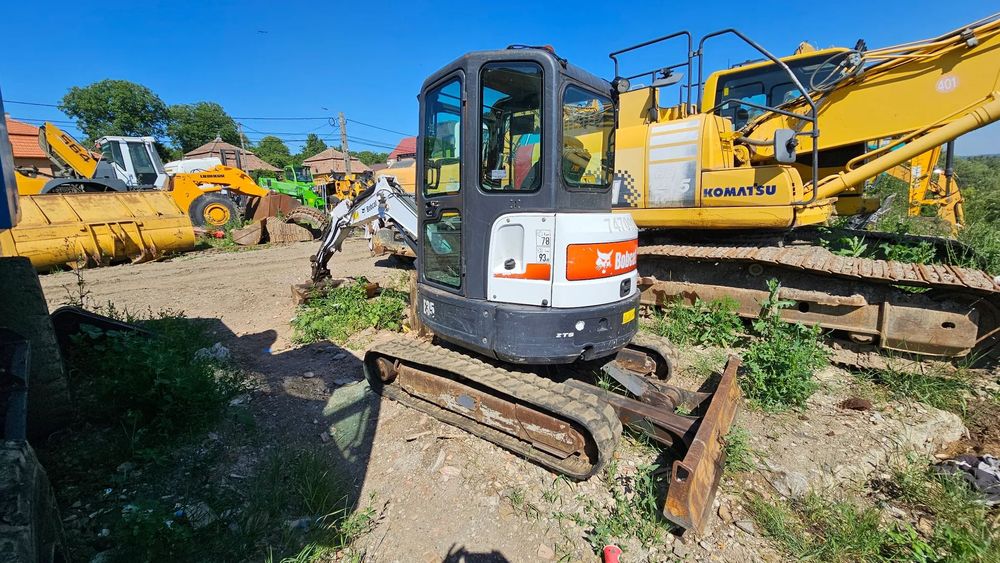 Bobcat E35 Mini Excavator pe șenile
