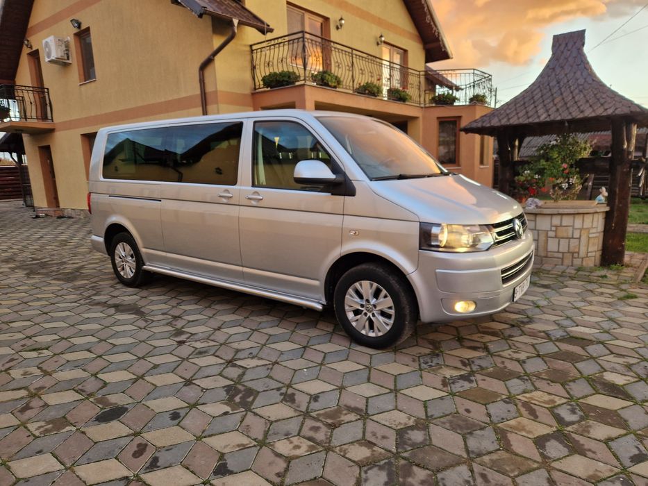 Volkswagen Transporturi 8+1