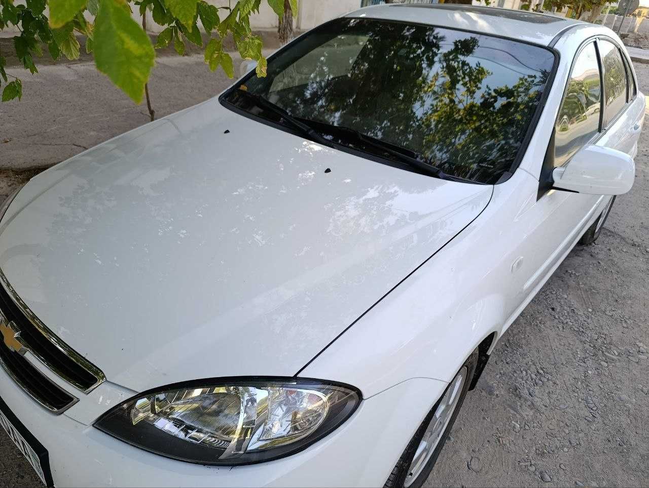 narxi kelishiladi