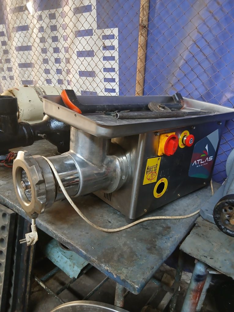 Mesarubka 32 lik 220v