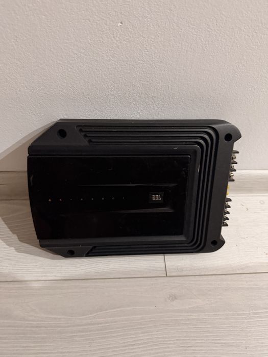 Statie/Amplificator subwoofer JBL