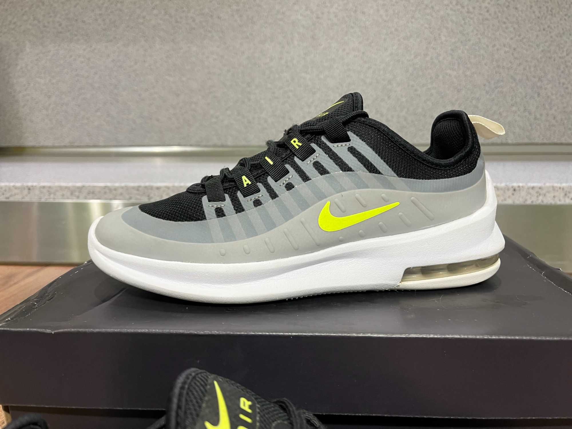 ОРИГИНАЛНИ *** Nike Air Max Axis  /Black/Volt/Wolf Grey