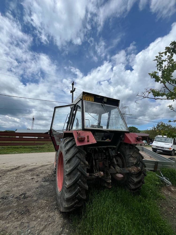 Tractor u532.