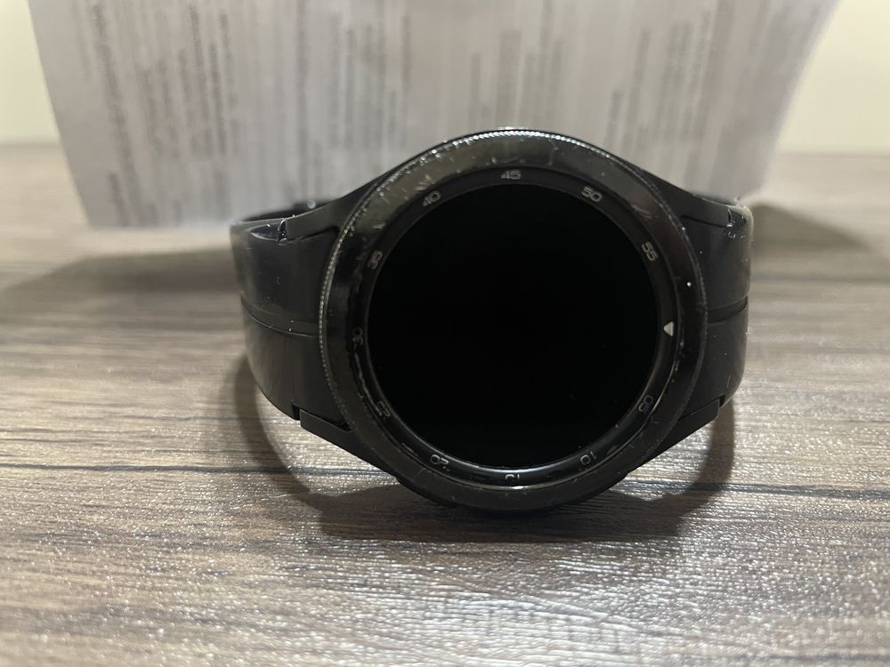 Продаю Galaxy Watch 4 Classic 42mm