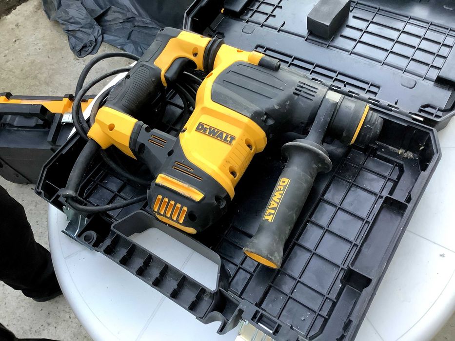Dewalt D25333KQS / Bosch 2400DBH