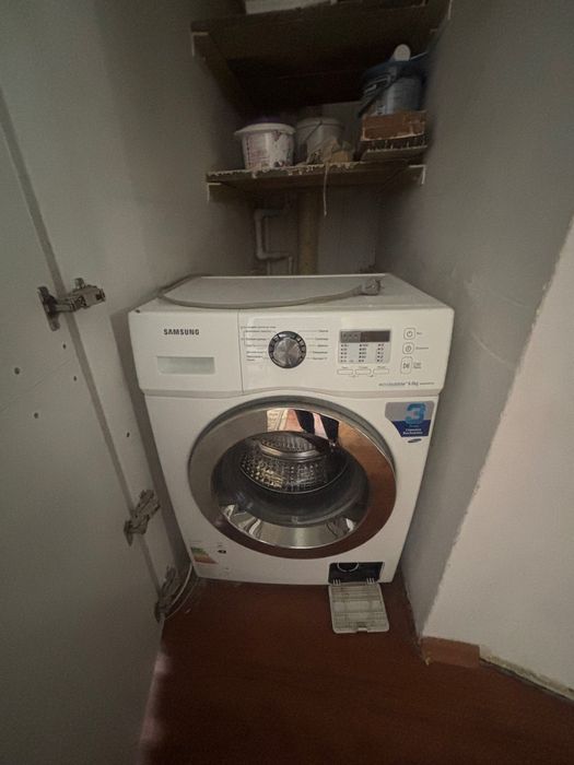 Продам стиральную машину срочно