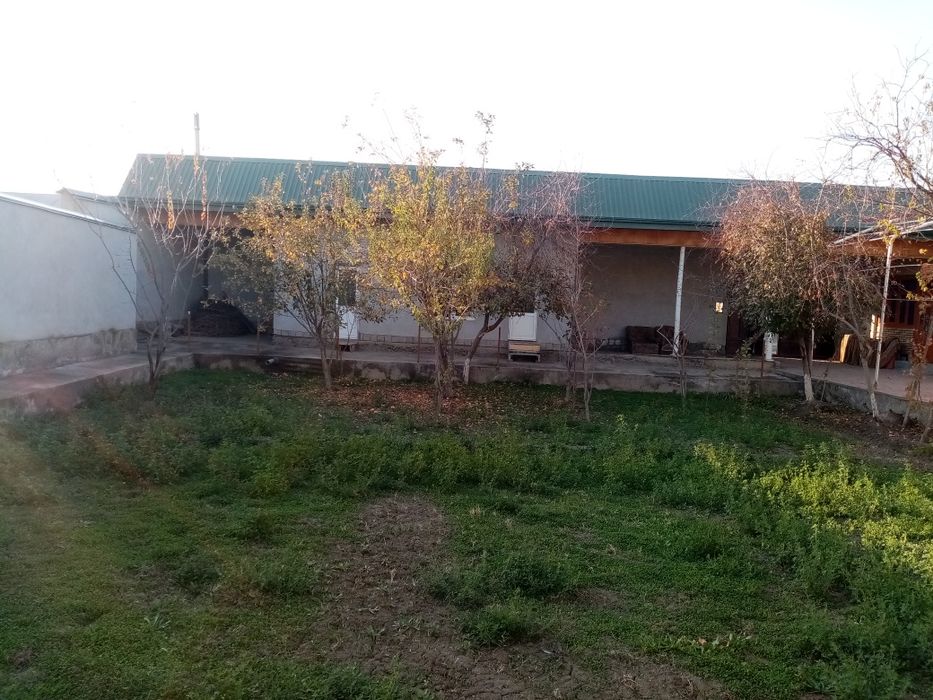 Ховли сотилади хамма шароит бор