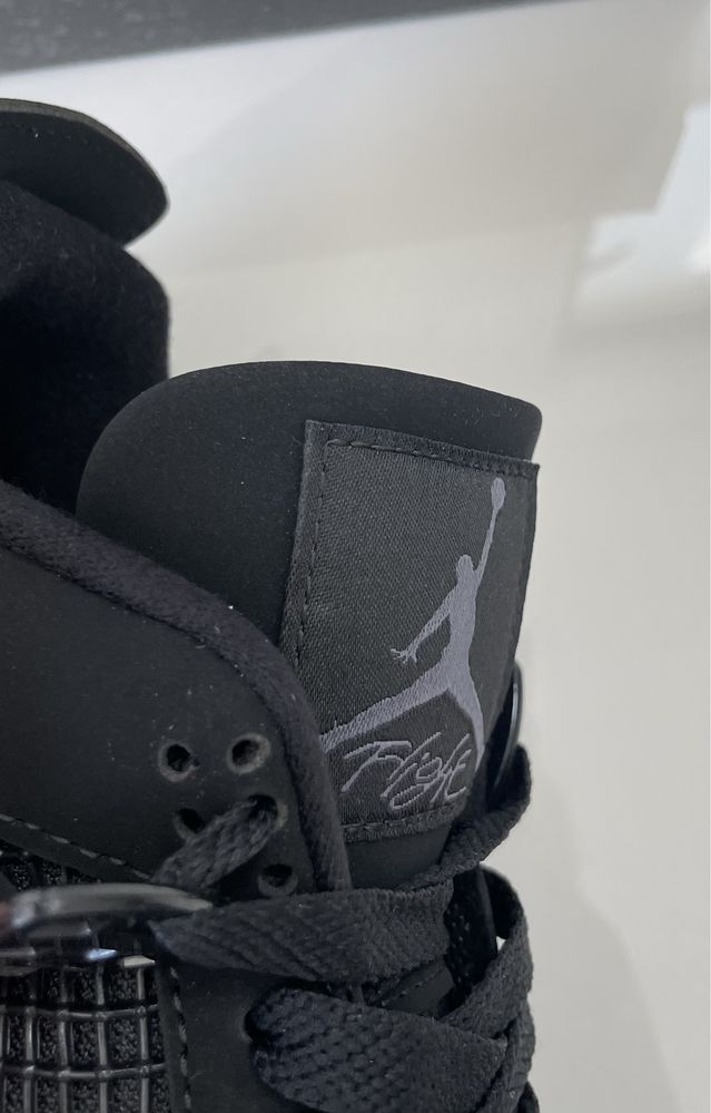 Air Jordan 4 Retro Black Cat Graphit Canvas Thunder
