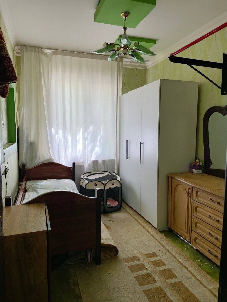 Коракамиш 1/4 4/2/4 средни ремонт 84м2 ипотека