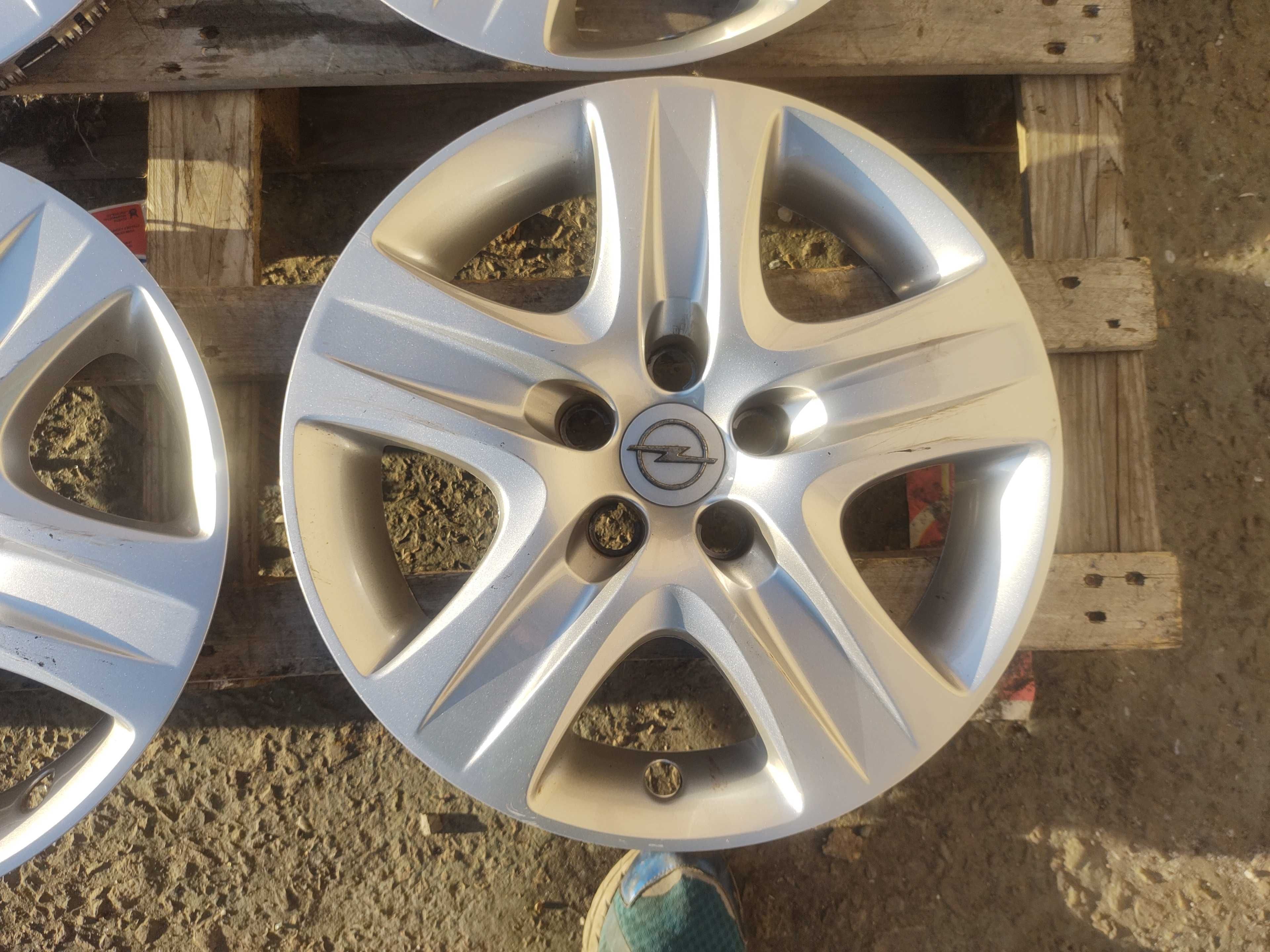16 цола Тасове Opel Astra H Zafira B Meriva B Опел Астра 5х110