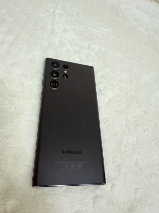 Продам телефон самсунг галакси с 22 ультра