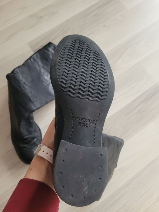 Cizme de piele naturala Geox marime 37