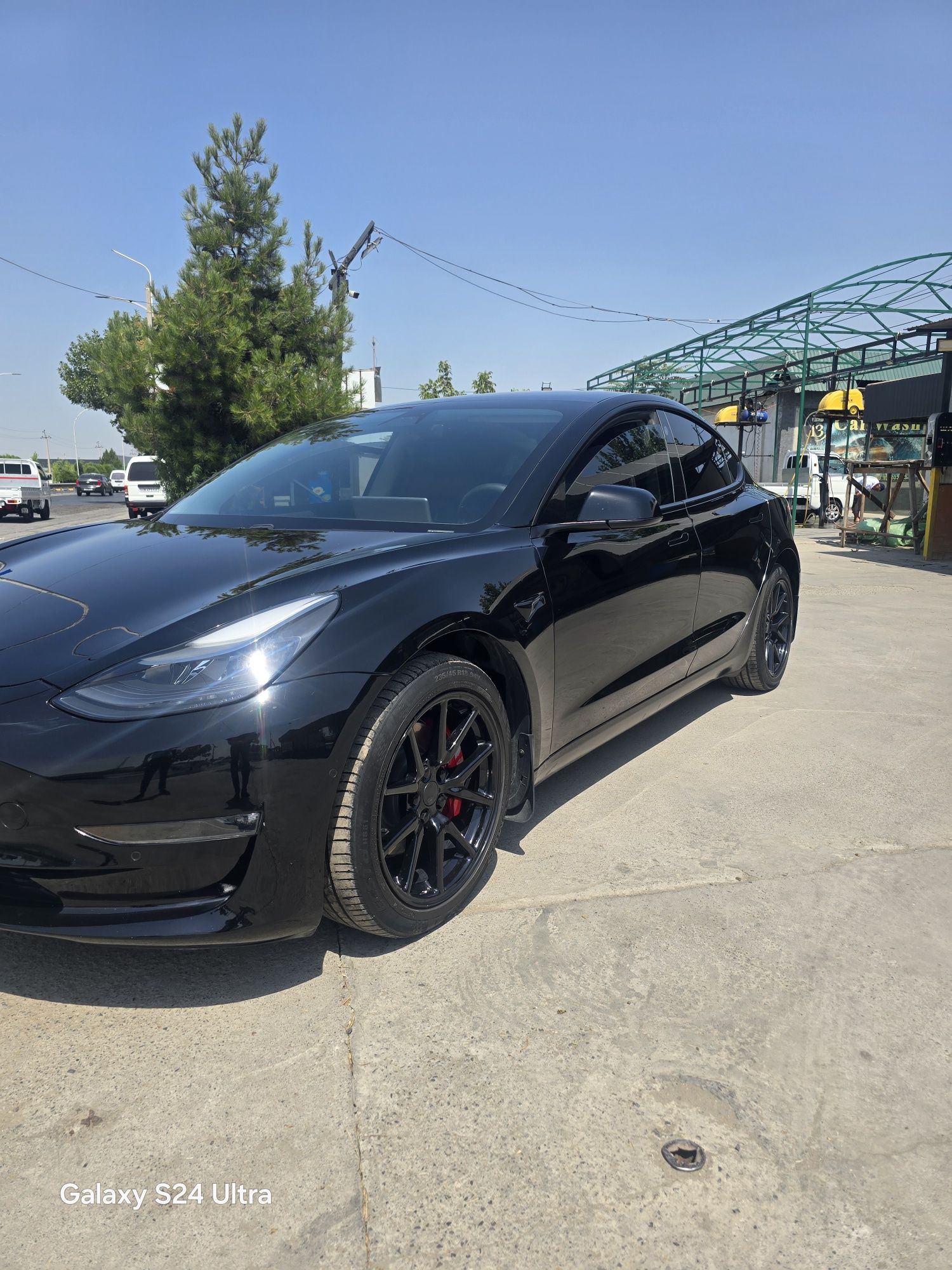 Tesla Model 3 Long Range AWD — 2021-yil