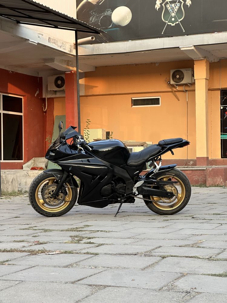 Yamaha tezlik 280+ srochna sotiladi