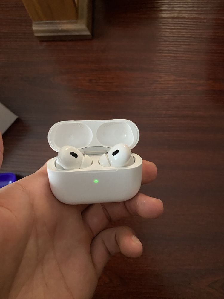 продам airpods pro 2nd gen