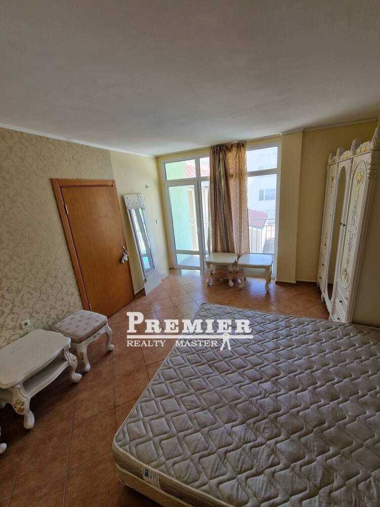 Продава се Двустаен апартамент в Свети Влас - 75 кв.м за 734 €/кв.м - Снимка #3