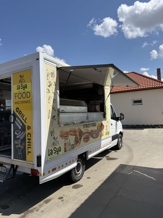 Food truck, interior full inox