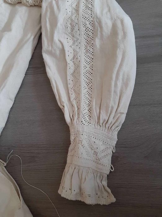 Costum popular - mărimea L- XL