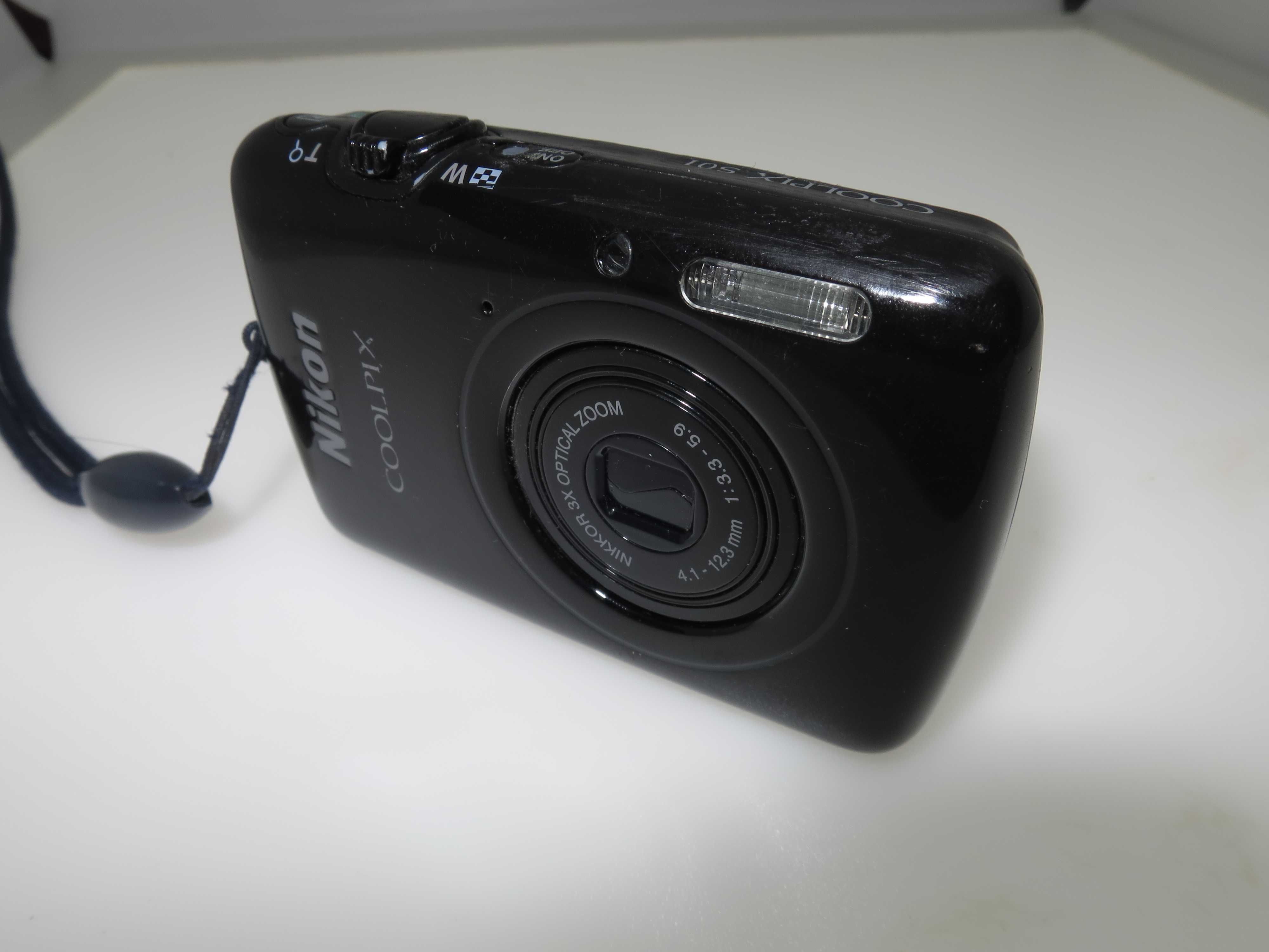 Nikon Coolpix S01 ултра компактен мини фотоапарат цифрова камера