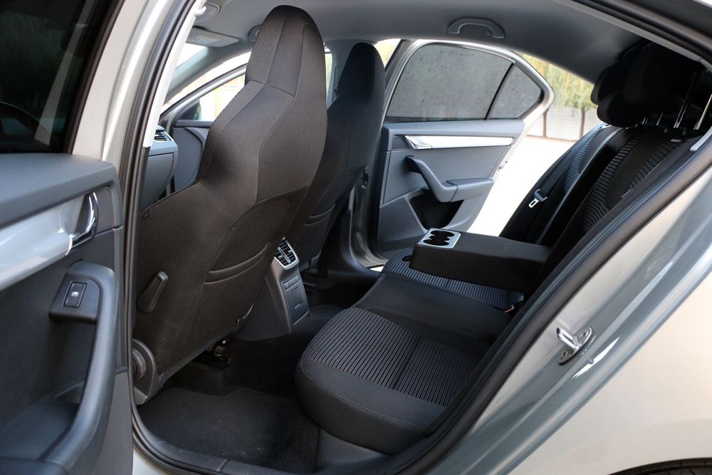 Octavia 1.4 Benzina. 140cp. Automată. Navi. Scaune Sport incalzite