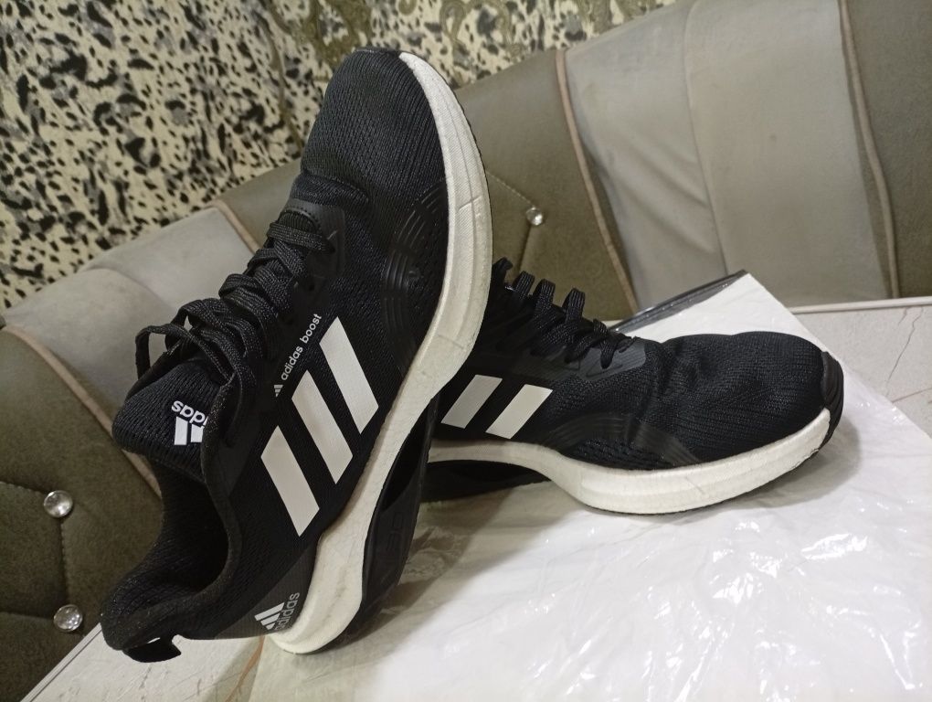 Adidas Кроссовки 43 размер Original