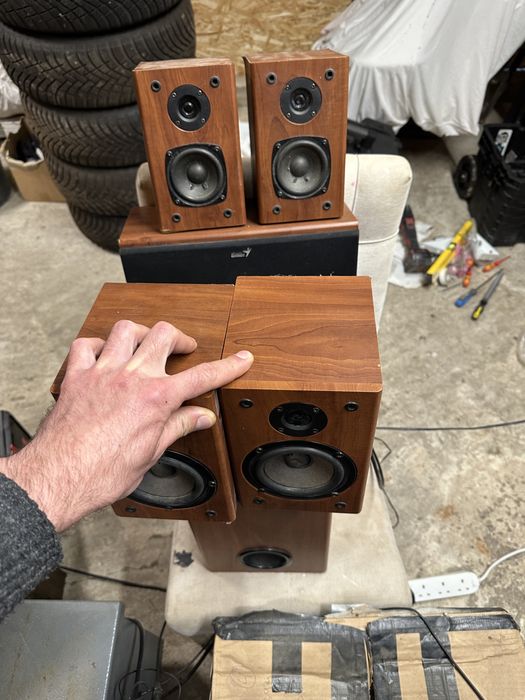 Calculator complet plus sistem audio 5.1