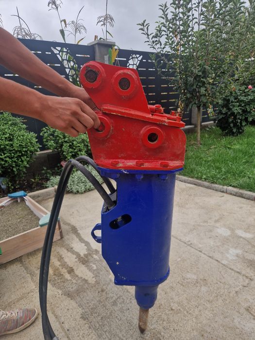 Vand picon miniexcavator  DEMOTER SI CUPLA RAPIDA  Nouă import Italia