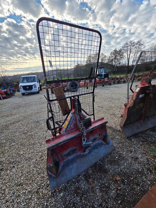Troliu forestier in tiranti la tractor TAJFUN 4t cu piese originale