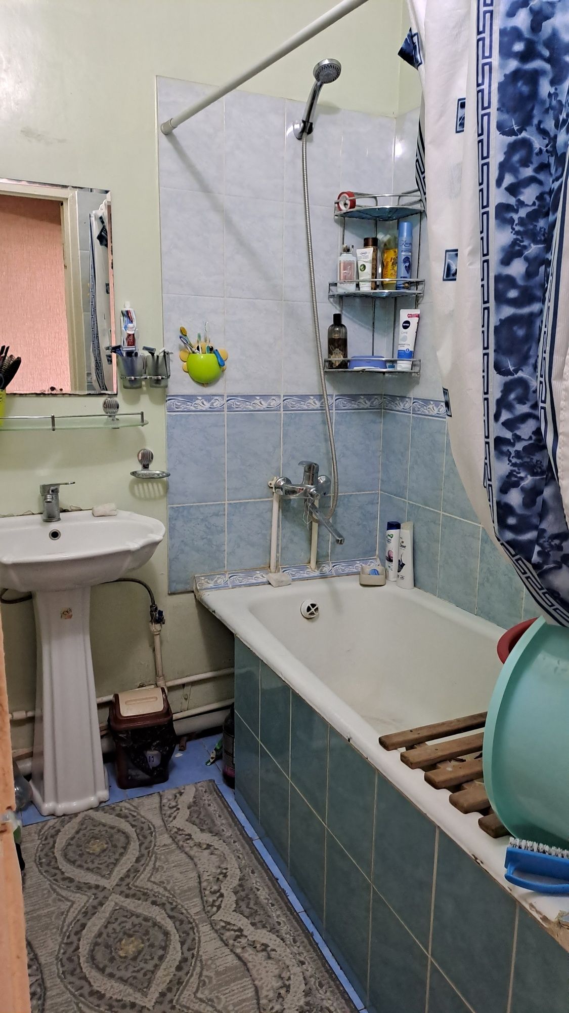 Срочно продам квартиру 2х комнату на Дустлик-1  2/4/5 не торцевой
