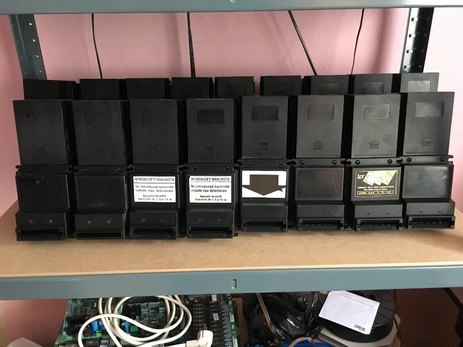 vindem sisteme de plata cititoare de bancnote, jetoniere, restiere