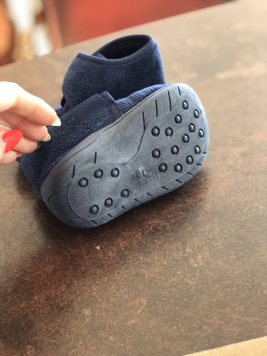 Пантофи - 22,24