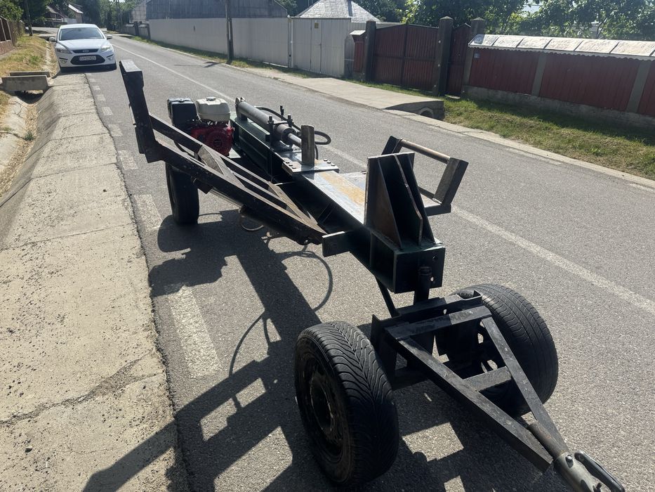 Vand despicator crapator lemne cu motor Honda GX390 15 cp putere 12T