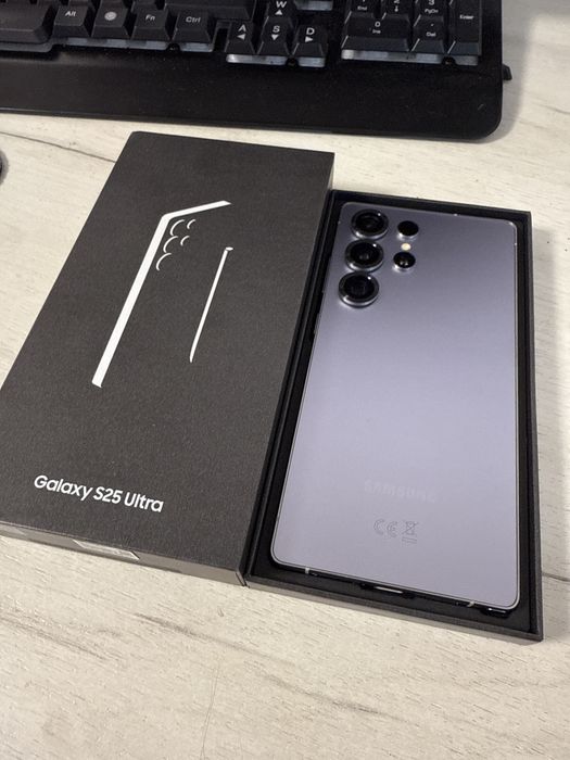 Samsung S25 Ultra 512GB Full Box baterie 100%
