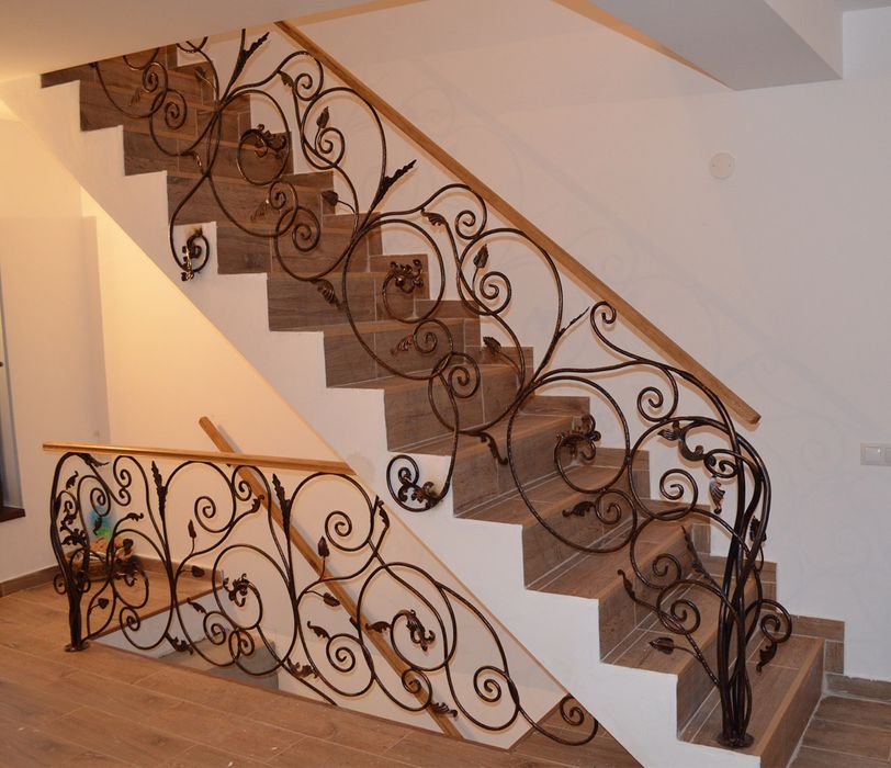Balustrada fier forjat,scari metalice,riflaje metalice,porti.jaluzel