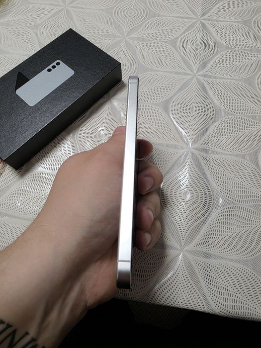 Смартфон Samsung Galaxy S24 8/128GB