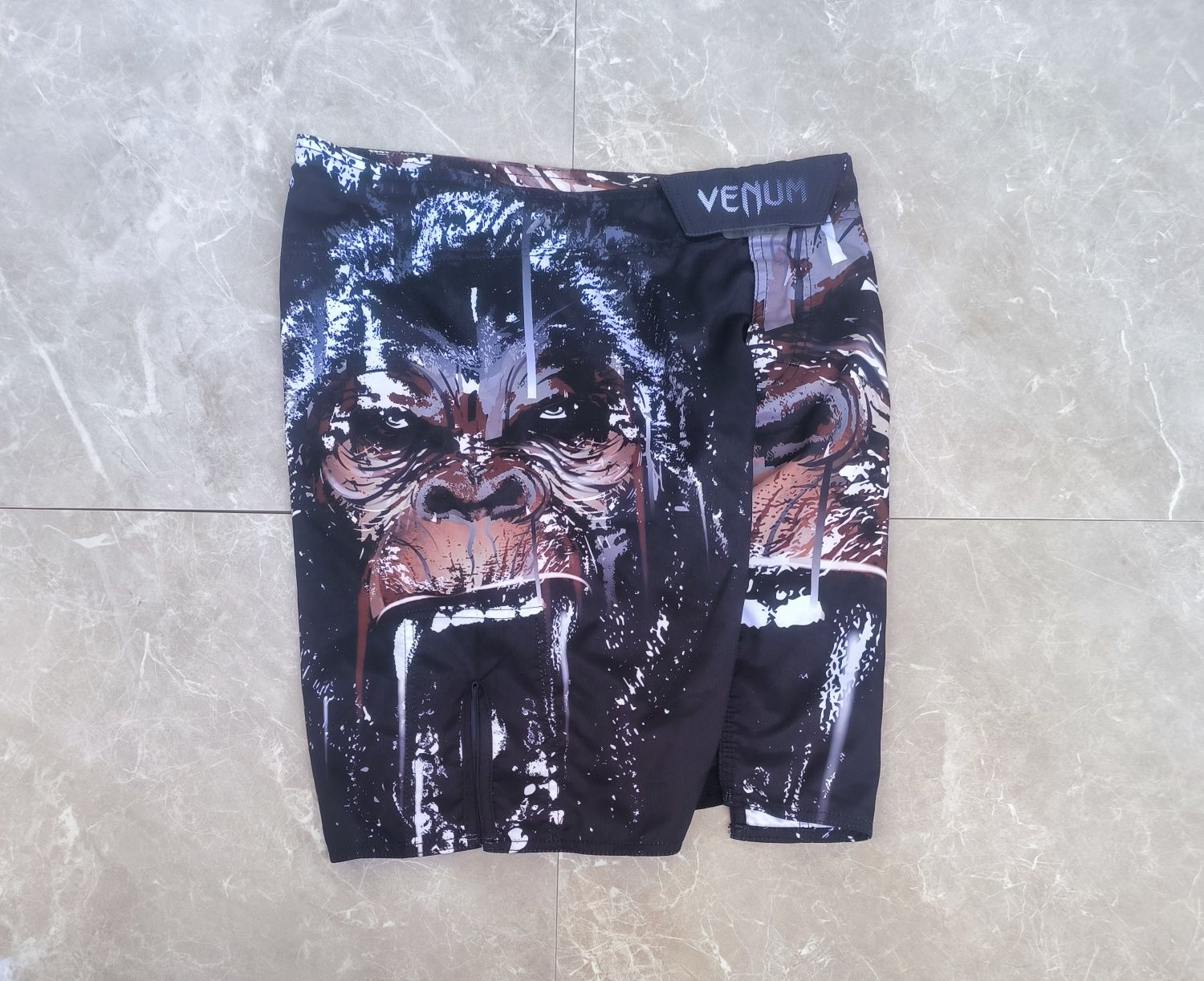 Шорти - Venum Gorilla  - BLACK​ размер S/M