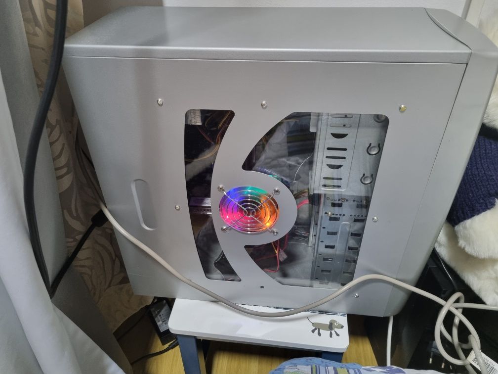 Unitate PC folosita foarte puțin ssd128