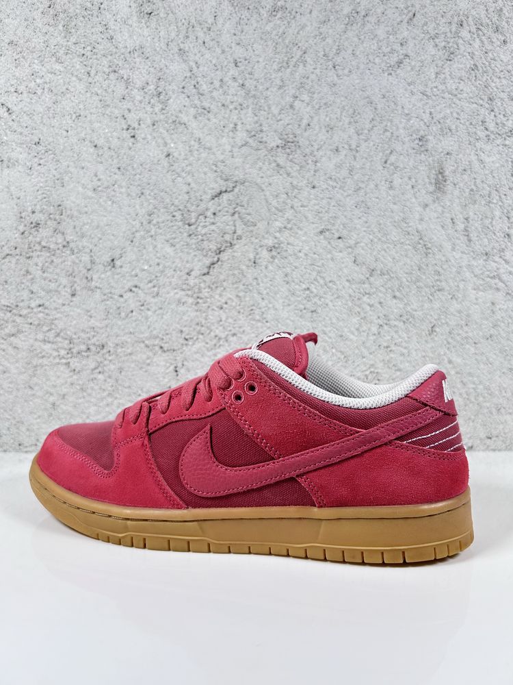 Nike SB Dunk Low Adobe