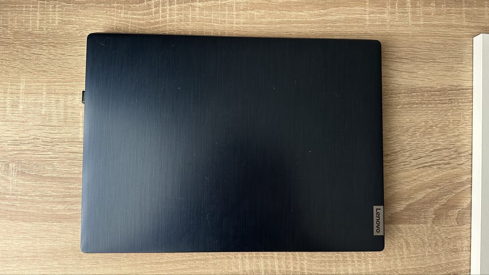 Лаптоп Lenovo IdeaPad 3 перфектен
