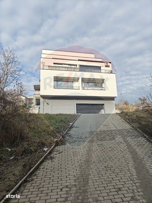 Spațiu depozitare de 100mp, cu parcare, de închiriat în zona Iris