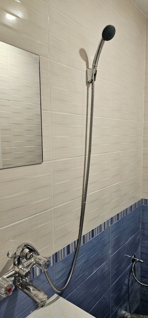 Дава се под наем Тристаен апартамент в София, Център - 65 кв.м за 510 € - Снимка #11