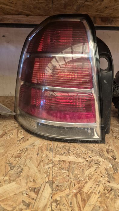 Оригинален Ляв  стоп за Зафира Б 2005- 2009г