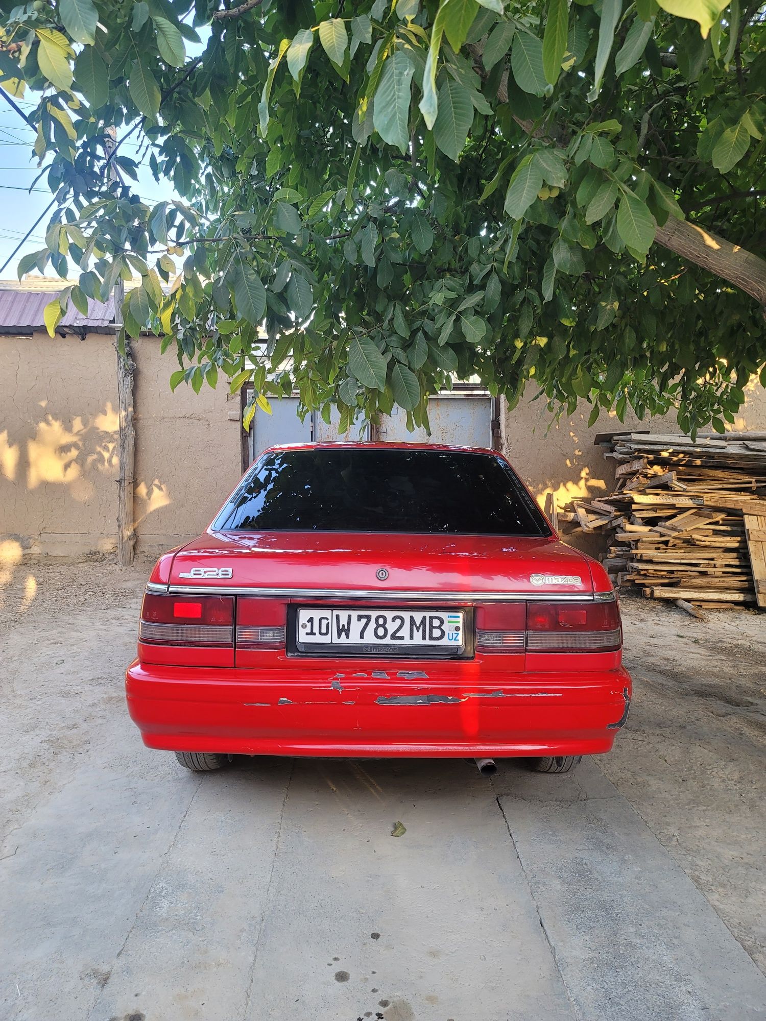 Mazda 626  sotiladi