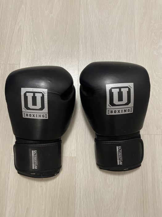 боксерские перчатки